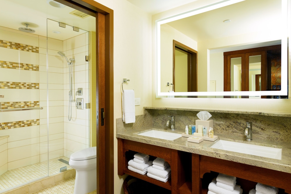 Disney's Grand Californian Hotel & Spa — Hotel rooms in Anaheim, California