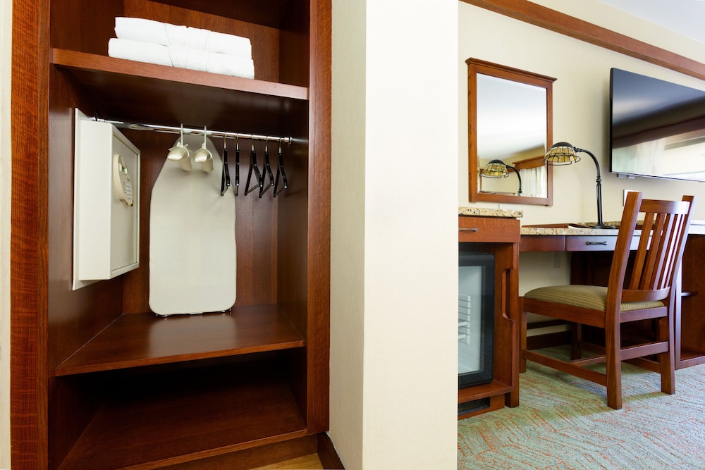Disney's Grand Californian Hotel & Spa — Hotel rooms in Anaheim, California