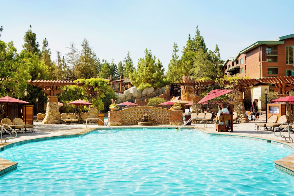 Disney's Grand Californian Hotel & Spa — Swimming pool in Anaheim, California