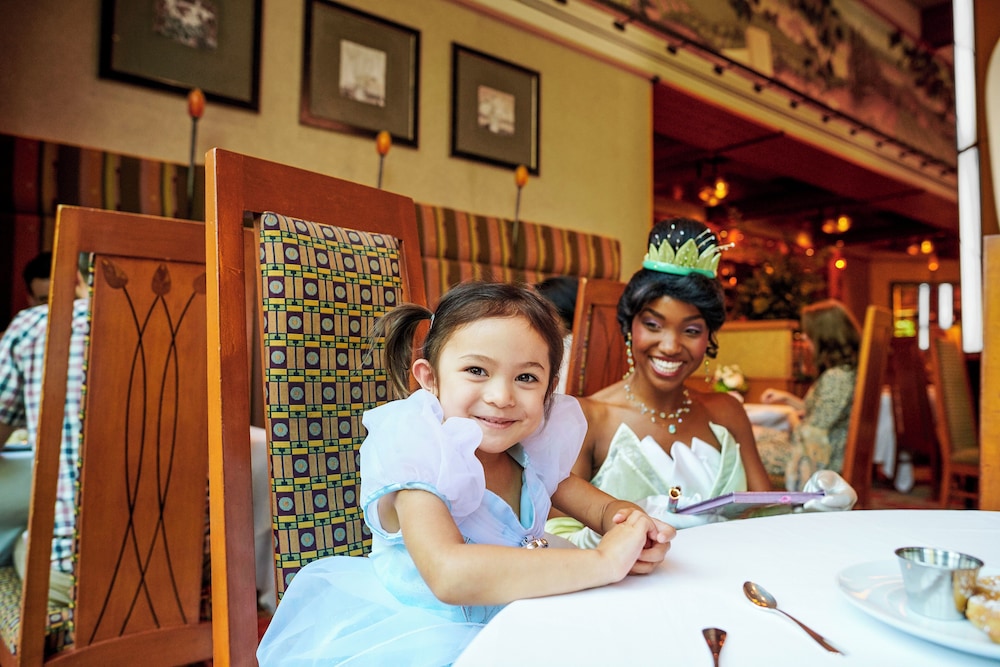 Disney's Grand Californian Hotel & Spa — Restaurant & bars in Anaheim, California