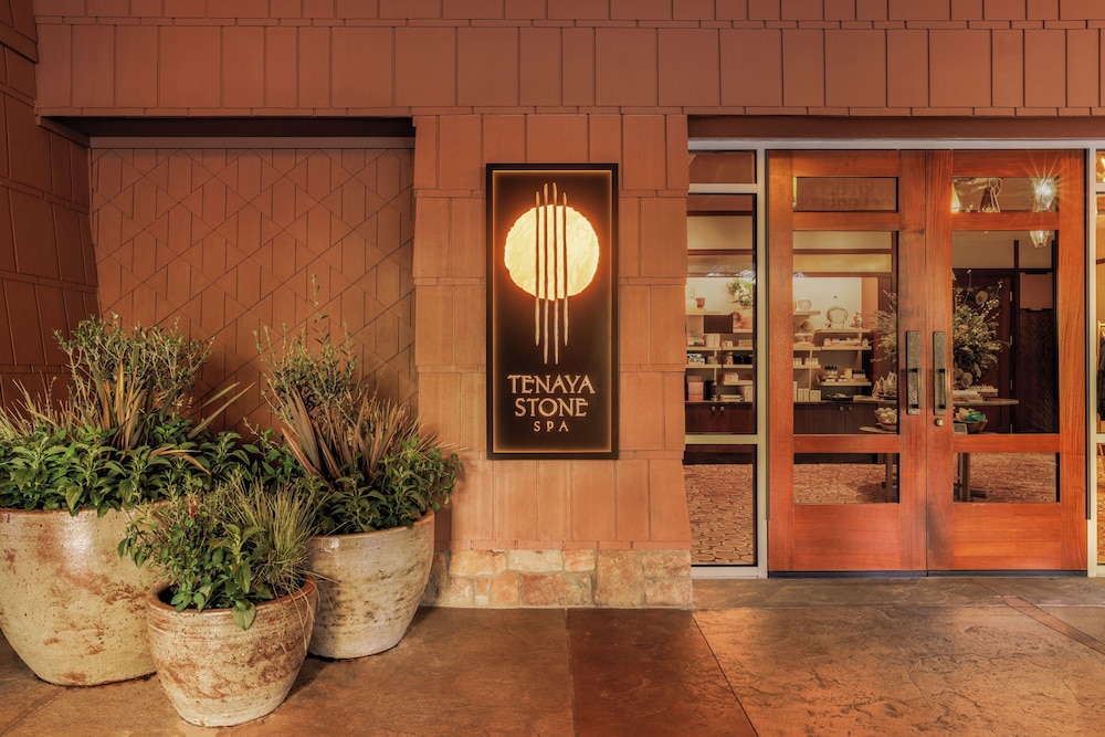 Disney's Grand Californian Hotel & Spa — Restaurant & bars in Anaheim, California