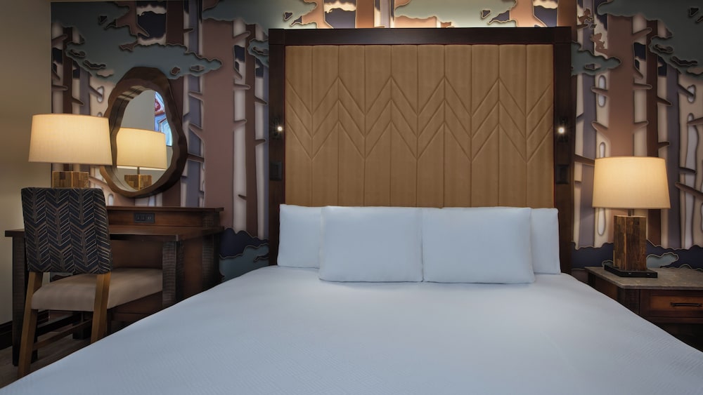 Disney's Wilderness Lodge — Hotel rooms in Walt Disney World Resort, Florida