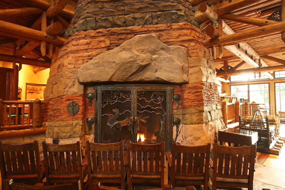 Disney's Wilderness Lodge — Restaurant & bars in Walt Disney World Resort, Florida