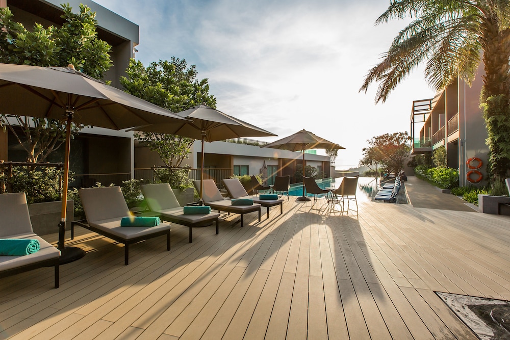 AtEase Phuket Patong — Swimming pool in Patong Beach, Phuket Province