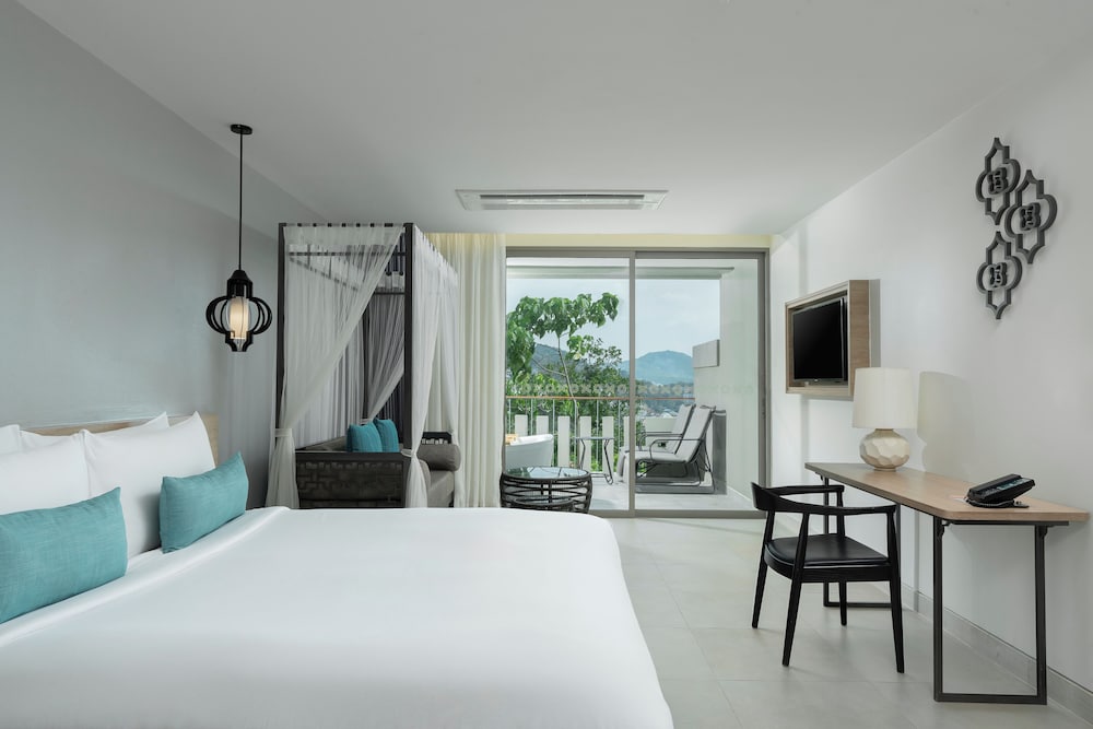 AtEase Phuket Patong — Hotel rooms in Patong Beach, Phuket Province