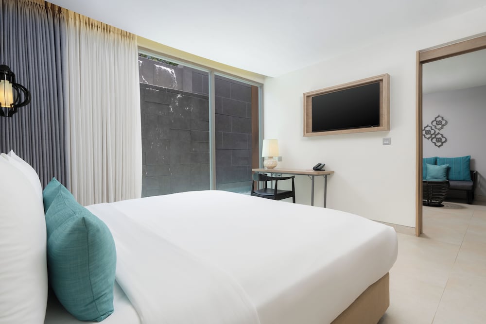 AtEase Phuket Patong — Hotel rooms in Patong Beach, Phuket Province