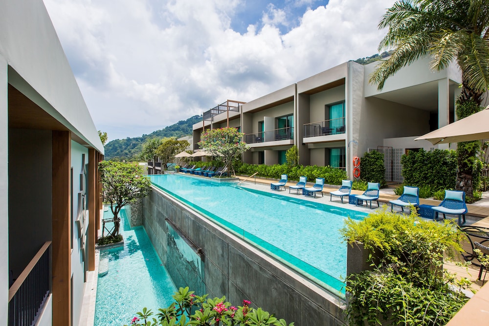 AtEase Phuket Patong — Swimming pool in Patong Beach, Phuket Province