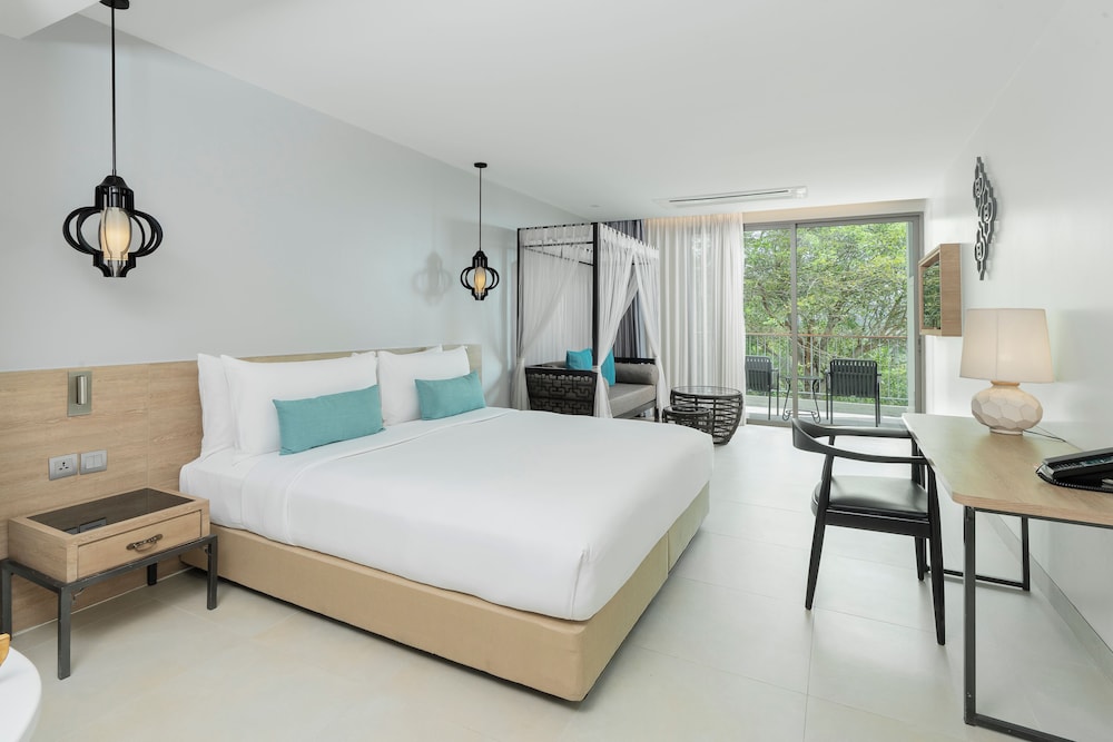 AtEase Phuket Patong — Hotel rooms in Patong Beach, Phuket Province