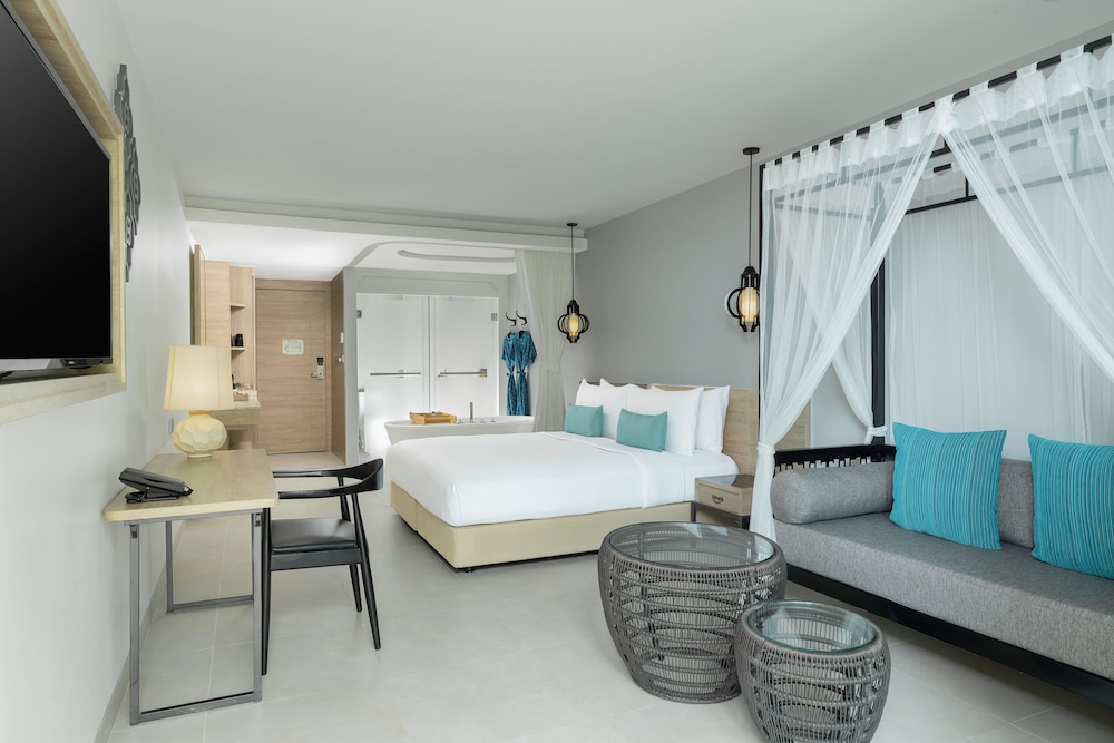 AtEase Phuket Patong — Hotel rooms in Patong Beach, Phuket Province