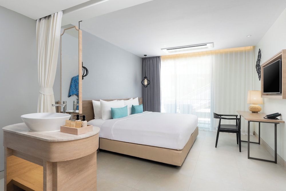 AtEase Phuket Patong — Hotel rooms in Patong Beach, Phuket Province