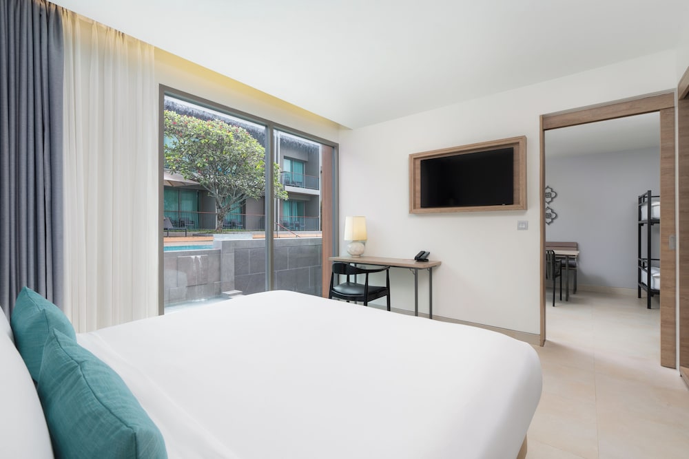 AtEase Phuket Patong — Hotel rooms in Patong Beach, Phuket Province