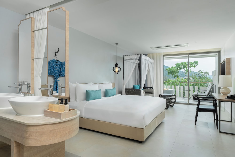 AtEase Phuket Patong — Hotel rooms in Patong Beach, Phuket Province
