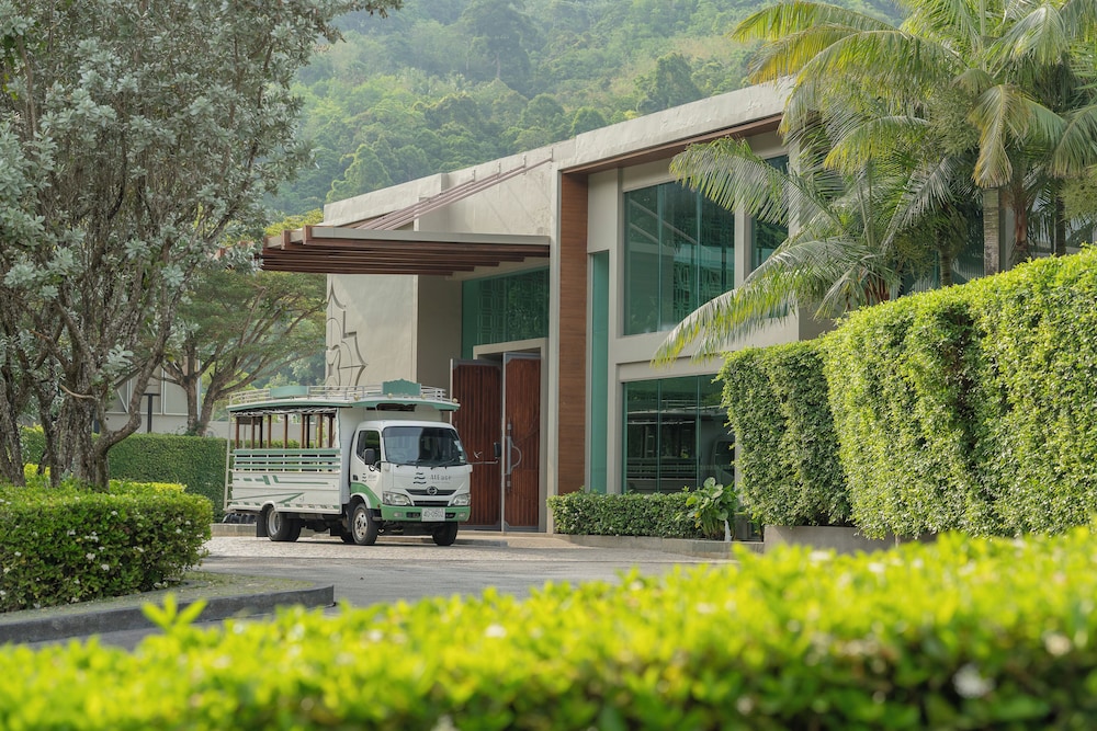 AtEase Phuket Patong — Hotel building in Patong Beach, Phuket Province