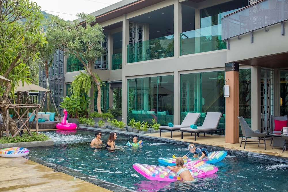 AtEase Phuket Patong — Swimming pool in Patong Beach, Phuket Province