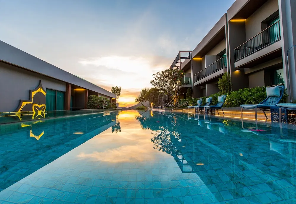 AtEase Phuket Patong