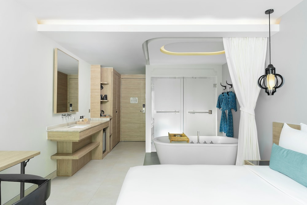 AtEase Phuket Patong — Hotel rooms in Patong Beach, Phuket Province