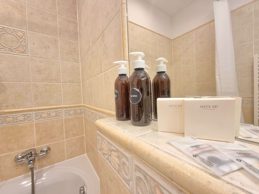 Hotel Claris — Hotel rooms in Prague, Prague
