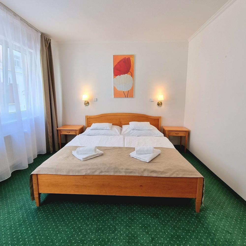 Hotel Claris — Hotel rooms in Prague, Prague