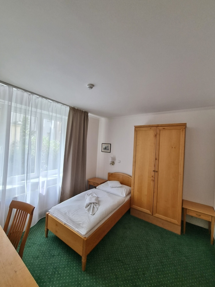 Hotel Claris — Hotel rooms in Prague, Prague