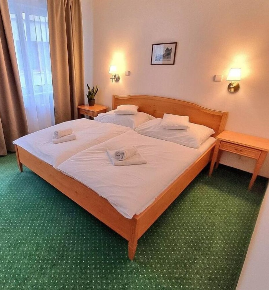 Hotel Claris — Hotel rooms in Prague, Prague