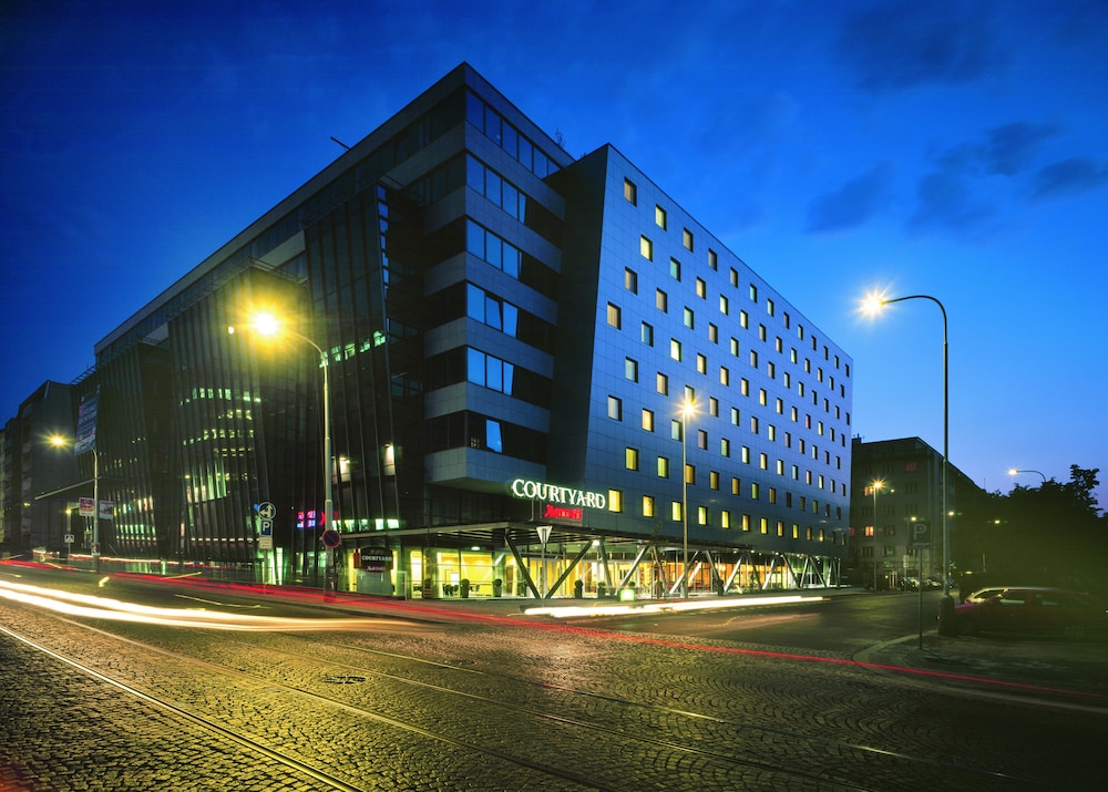 Courtyard by Marriott Prague City - zdjęcie 2