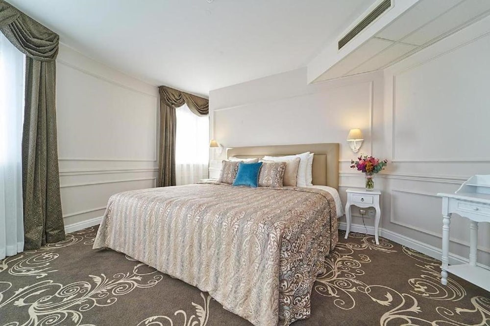 Don Giovanni Hotel Prague - Great Hotels of the World — Hotel rooms in Prague, Prague