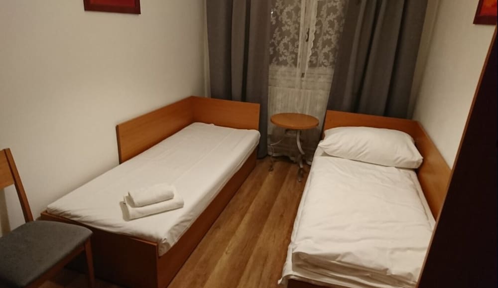 Gallery Hotel SIS — Hotel rooms in Prague, Prague