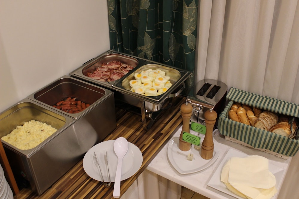 Gallery Hotel SIS — Hotel rooms in Prague, Prague
