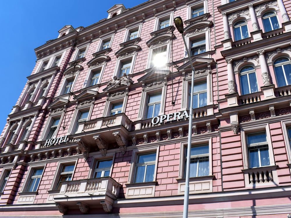 Opera Hotel