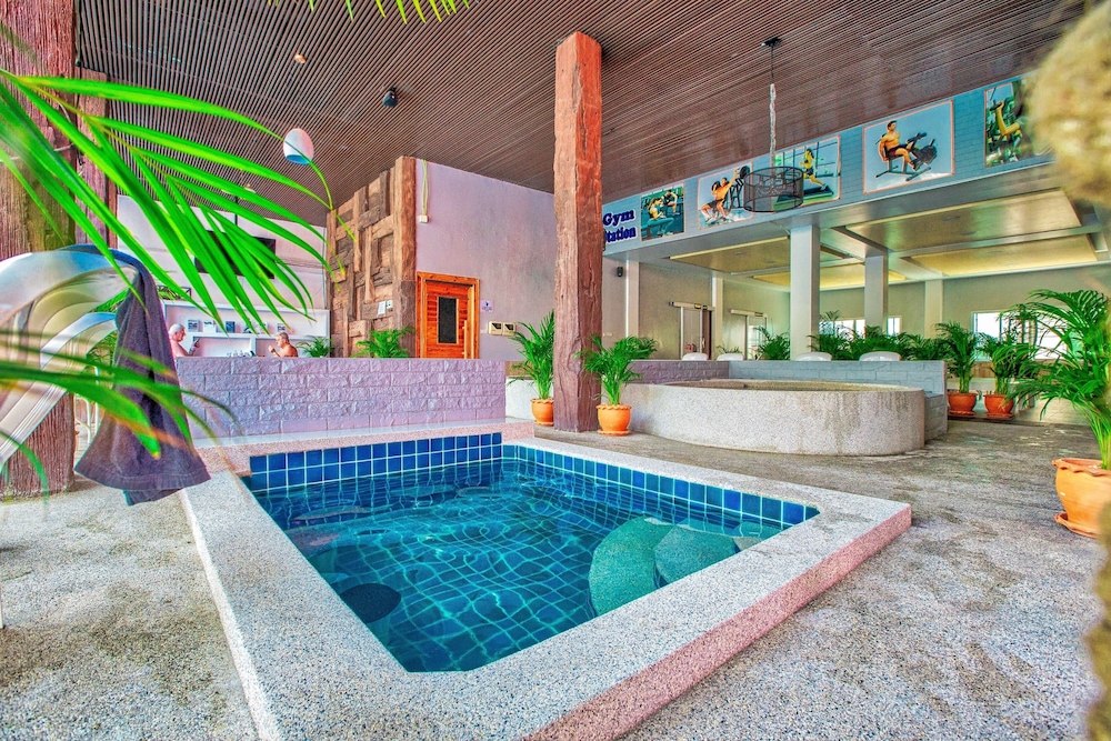 The Train Resort - Your Relaxing Resort with Large Pool & Jacuzzi — Spa in Pattaya, Chonburi