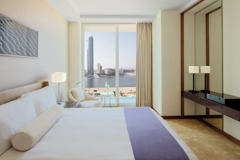 InterContinental Residence Suites Dubai Festival City by IHG — Hotel rooms in Dubai