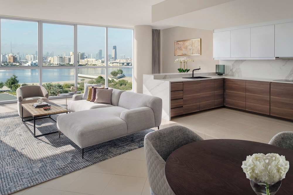 InterContinental Residence Suites Dubai Festival City by IHG — Hotel rooms in Dubai