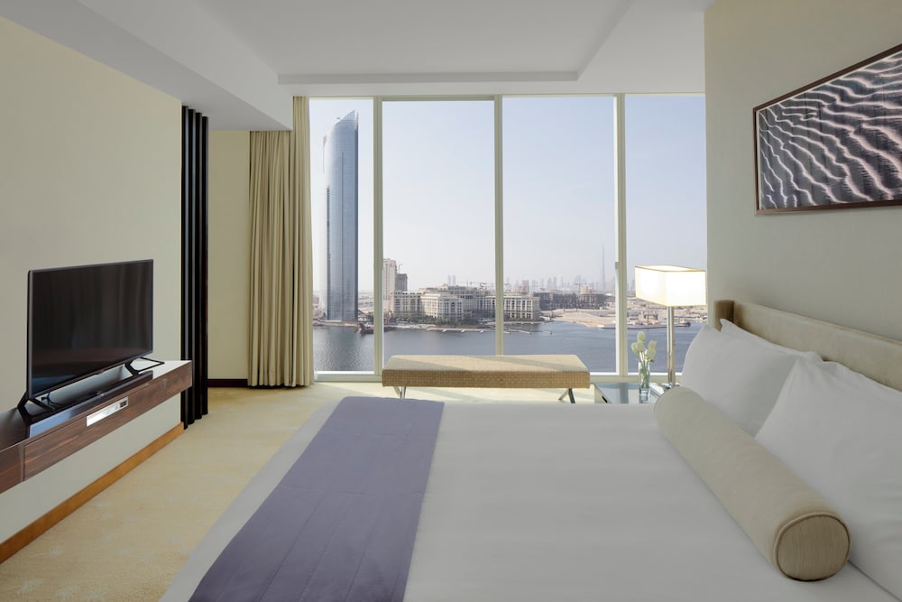 InterContinental Residence Suites Dubai Festival City by IHG — Hotel rooms in Dubai