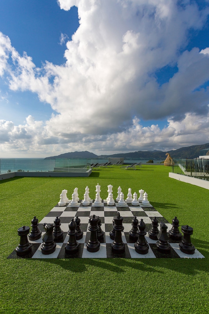 Crest Resort & Pool Villas — Patong Beach, Phuket Province