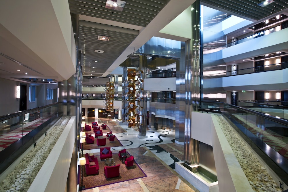 Crowne Plaza Dubai Deira by IHG — Hotel building in Dubai