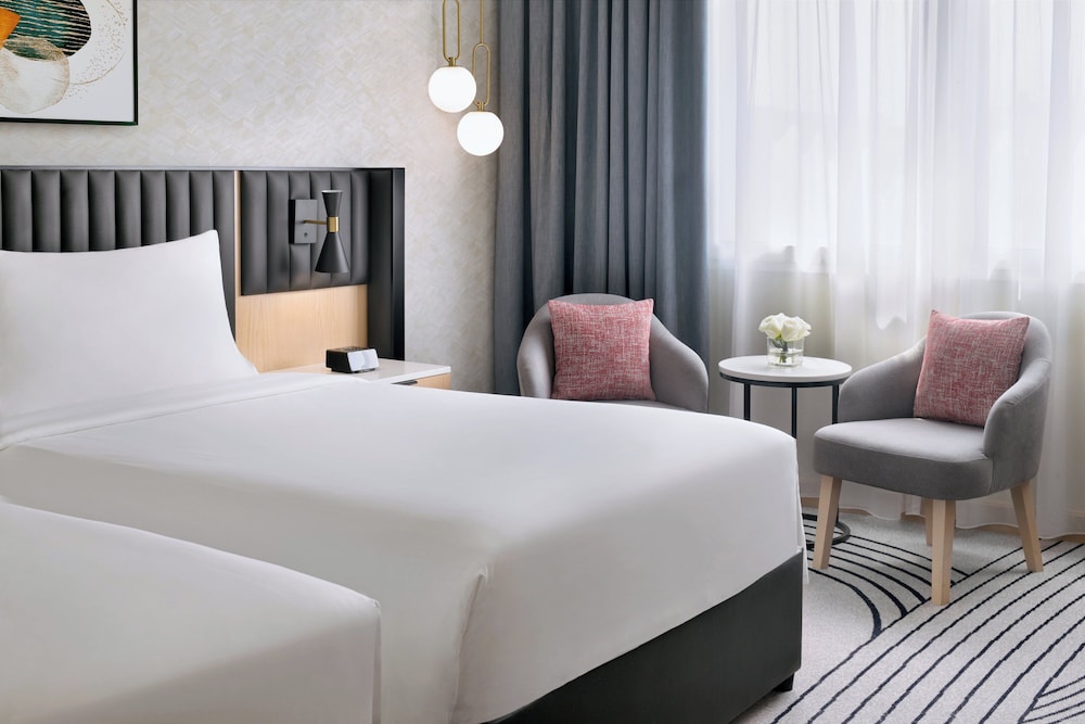 Crowne Plaza Dubai Deira by IHG — Hotel rooms in Dubai