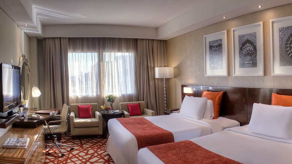 Crowne Plaza Dubai Deira by IHG — Hotel rooms in Dubai