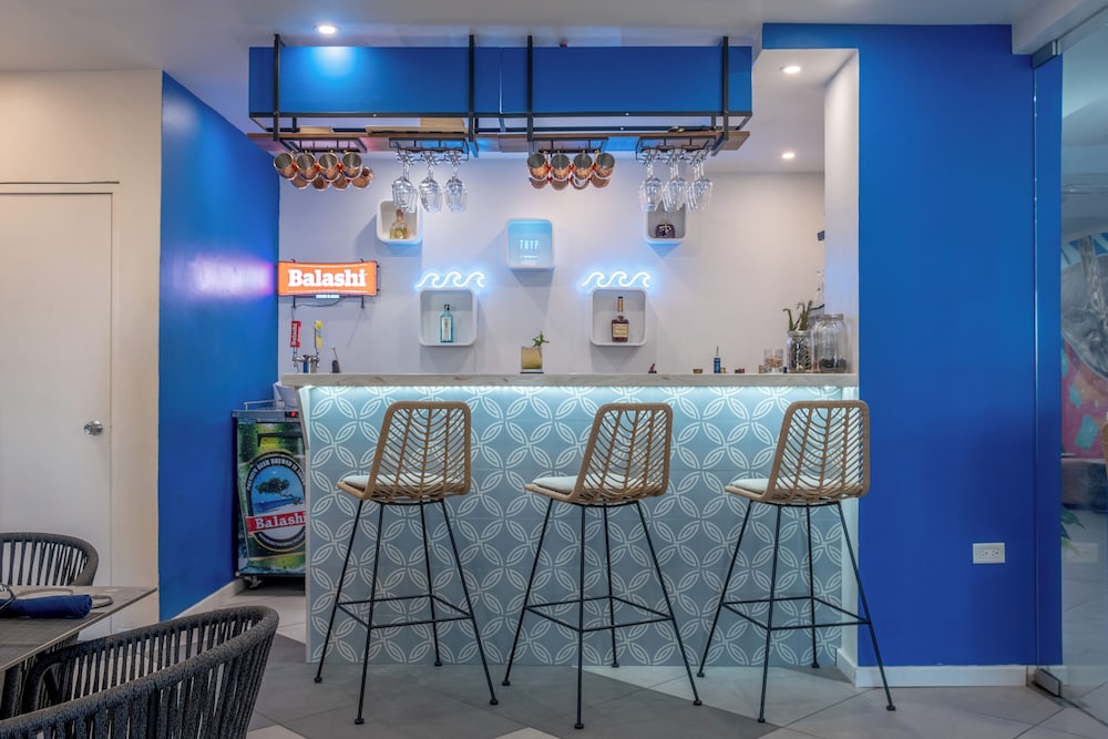 TRYP by Wyndham Aruba Adults Only Hotel — Restaurant & bars in Noord, Aruba