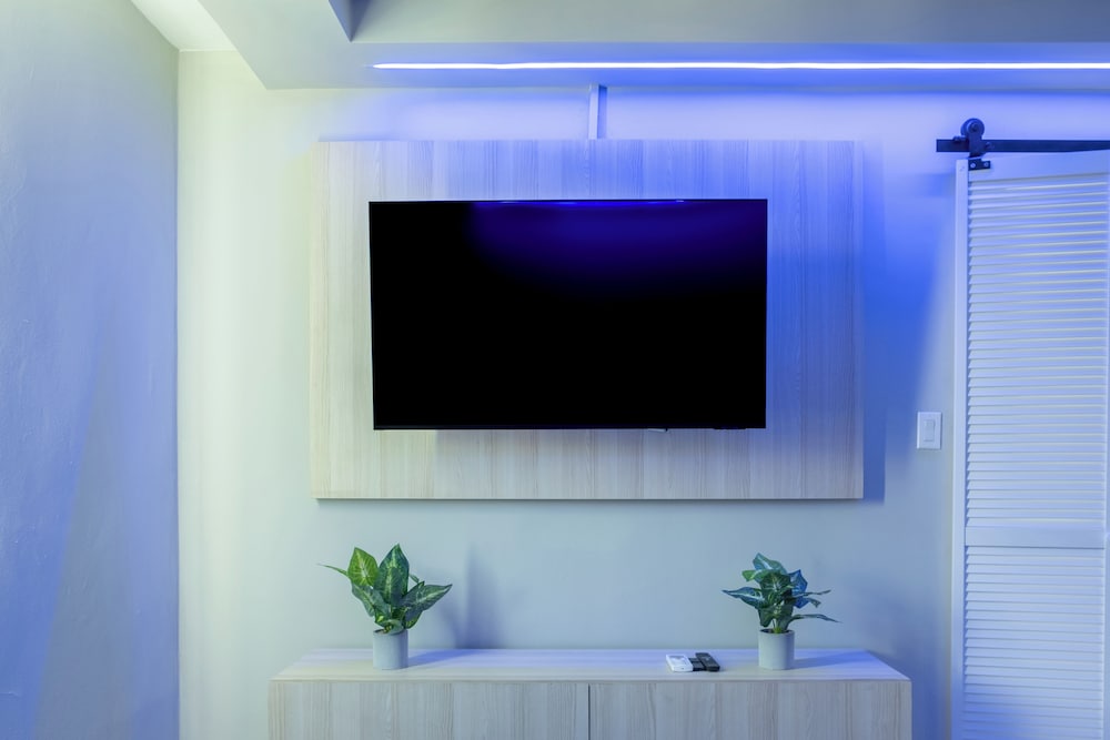 TRYP by Wyndham Aruba Adults Only Hotel — Hotel rooms in Noord, Aruba