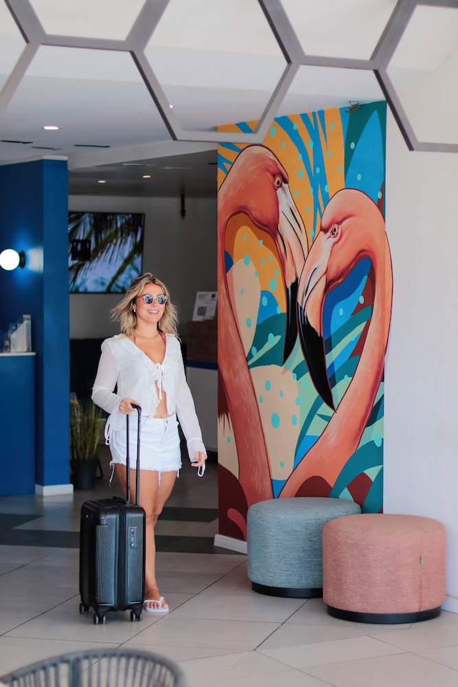 TRYP by Wyndham Aruba Adults Only Hotel — Hotel building in Noord, Aruba