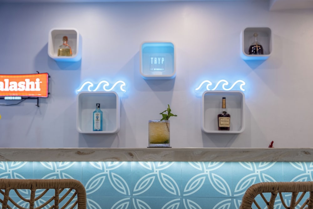 TRYP by Wyndham Aruba Adults Only Hotel — Restaurant & bars in Noord, Aruba