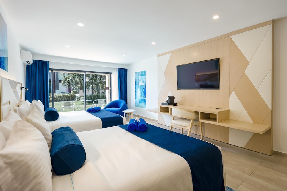 Divi Aruba All Inclusive — Hotel rooms in Oranjestad, Aruba