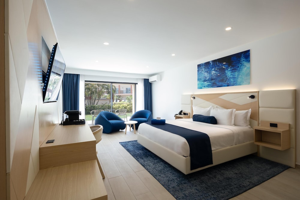 Divi Aruba All Inclusive — Hotel rooms in Oranjestad, Aruba