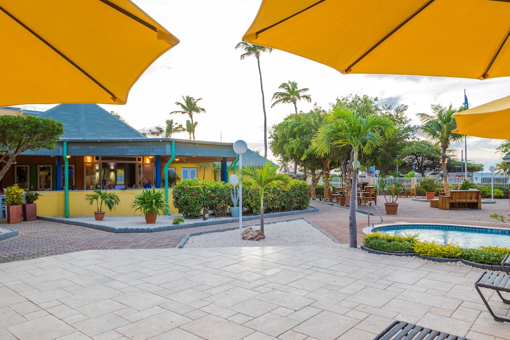 MVC Eagle Beach — Restaurant & bars in Oranjestad, Aruba