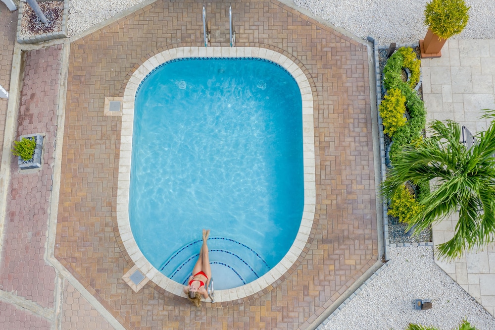 MVC Eagle Beach — Swimming pool in Oranjestad, Aruba