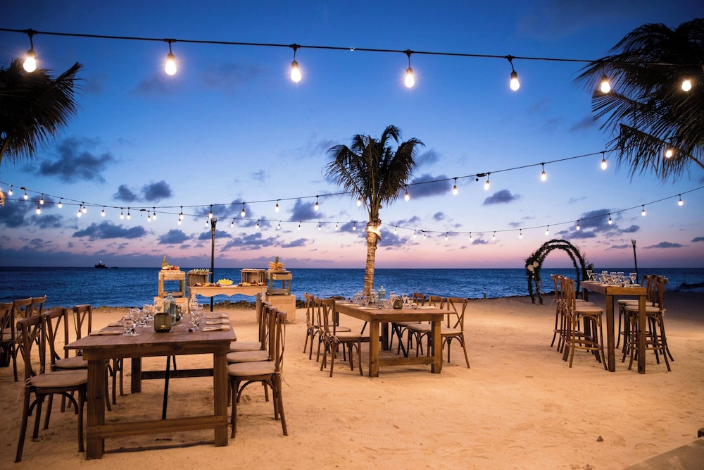 Renaissance Wind Creek Aruba Resort — Beach in Oranjestad, Aruba