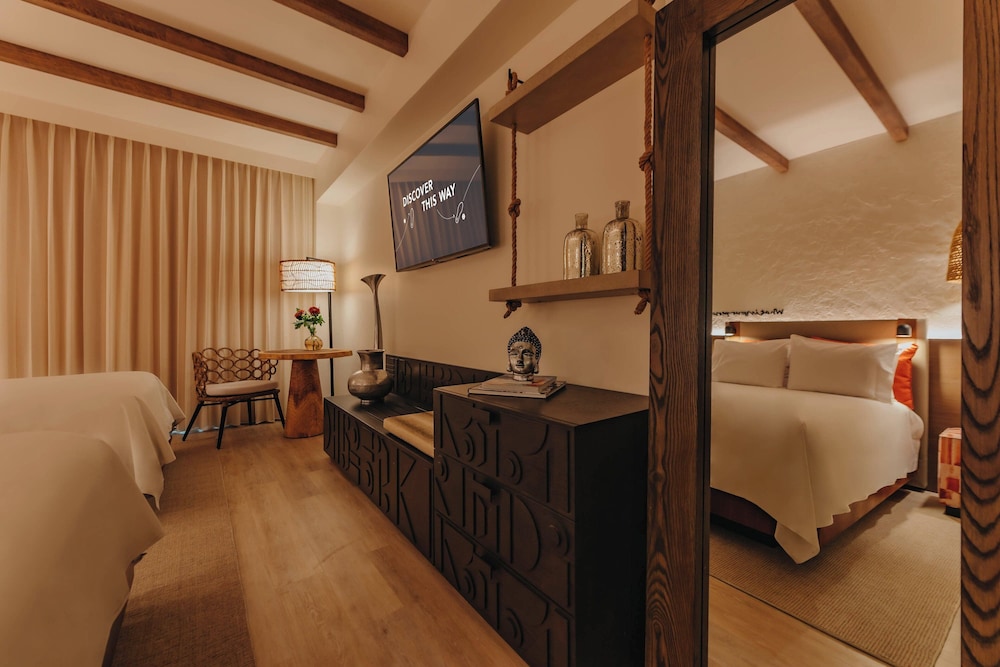 Renaissance Wind Creek Aruba Resort — Hotel rooms in Oranjestad, Aruba