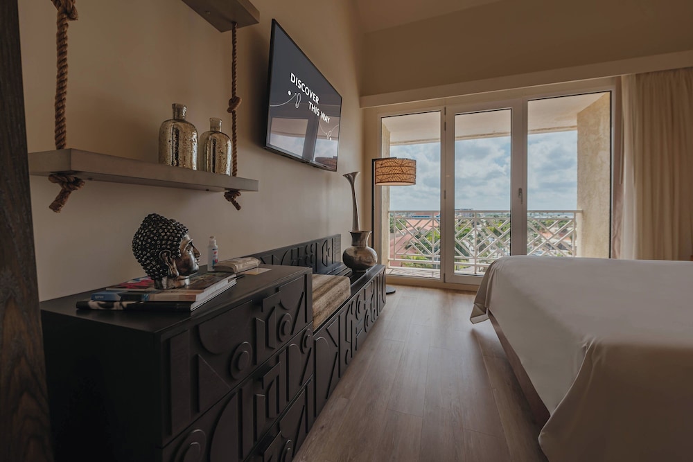 Renaissance Wind Creek Aruba Resort — Hotel rooms in Oranjestad, Aruba