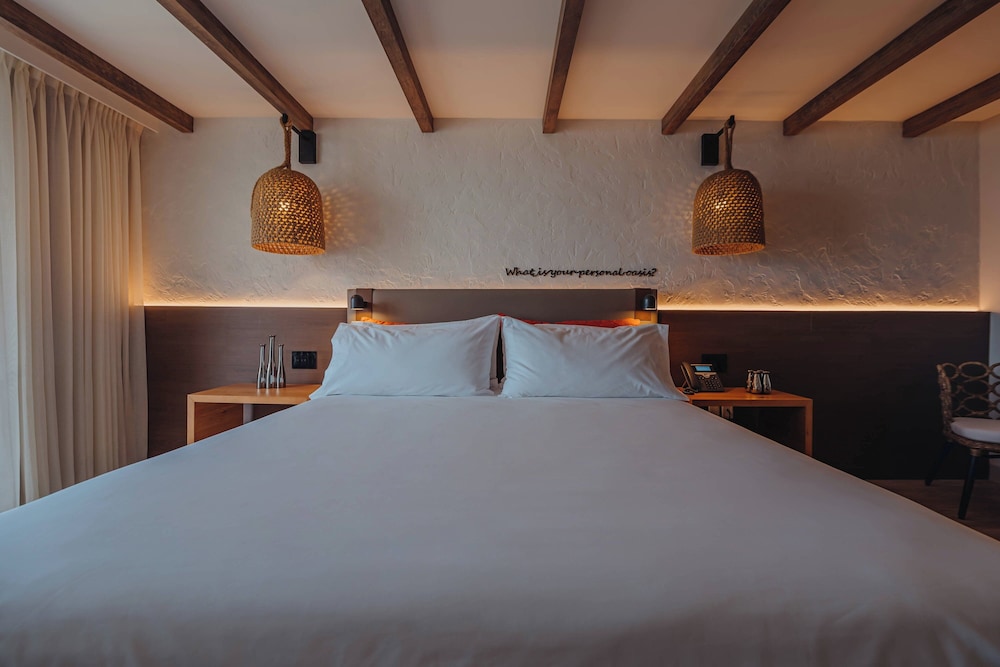 Renaissance Wind Creek Aruba Resort — Hotel rooms in Oranjestad, Aruba