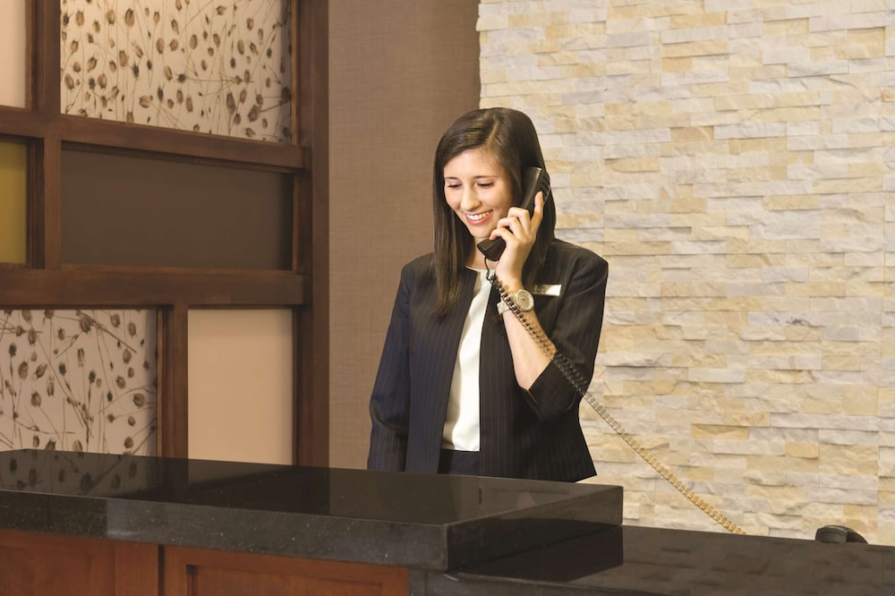 Embassy Suites by Hilton Orlando Lake Buena Vista South — Hotel building in Kissimmee, Florida